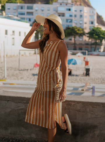 woman wearing summer holiday outfit in Australia