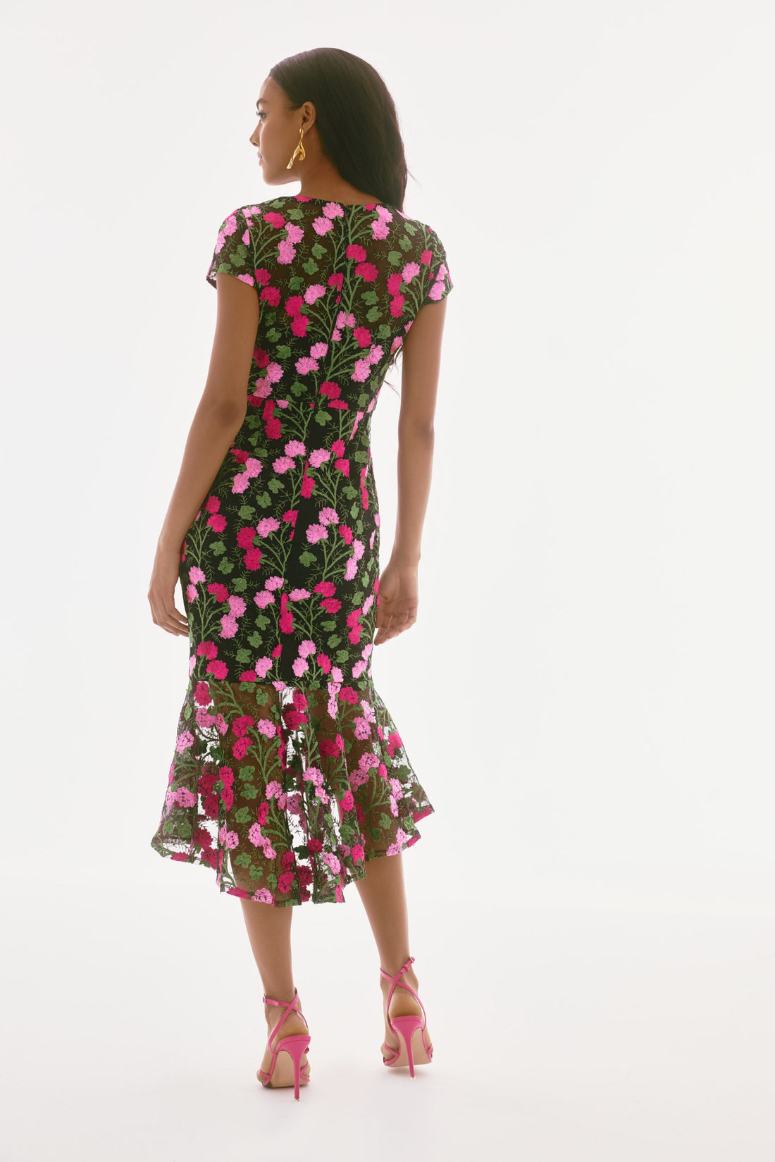 This beautiful dress is a combination of floral embroidery, flouncy hem, and a flattering silhouette, which makes a perfect blend of romantic and playful.