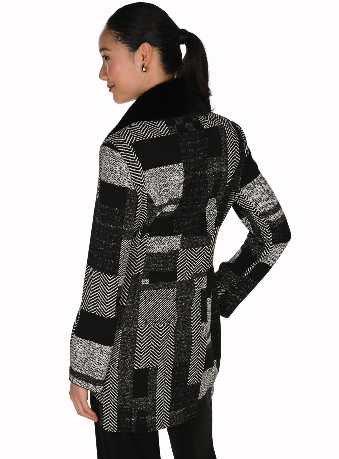 Frank Lyman Montréal Black & White Patterned Women’s Coat Australia