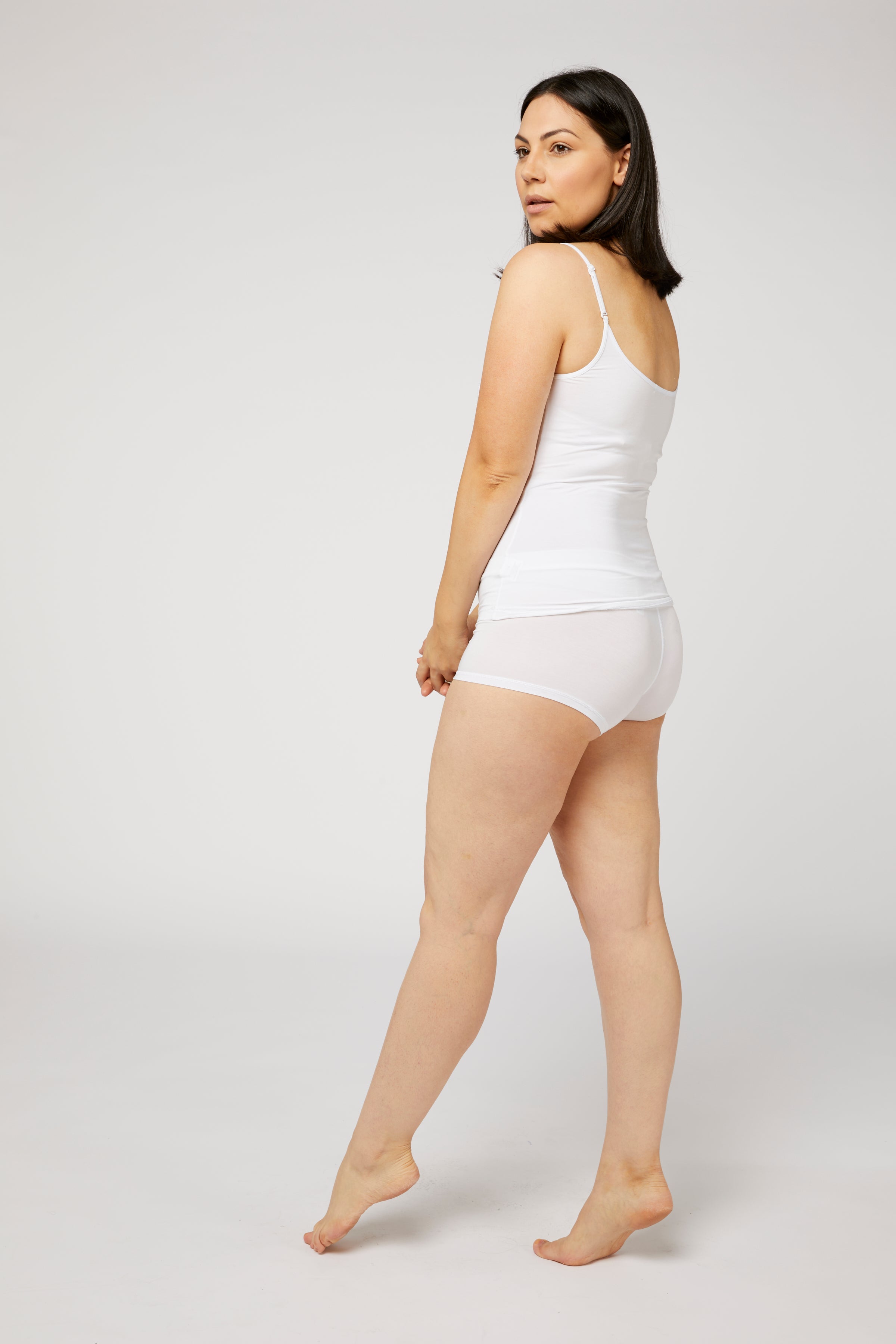 Seamless black white camisole breathable lightweight