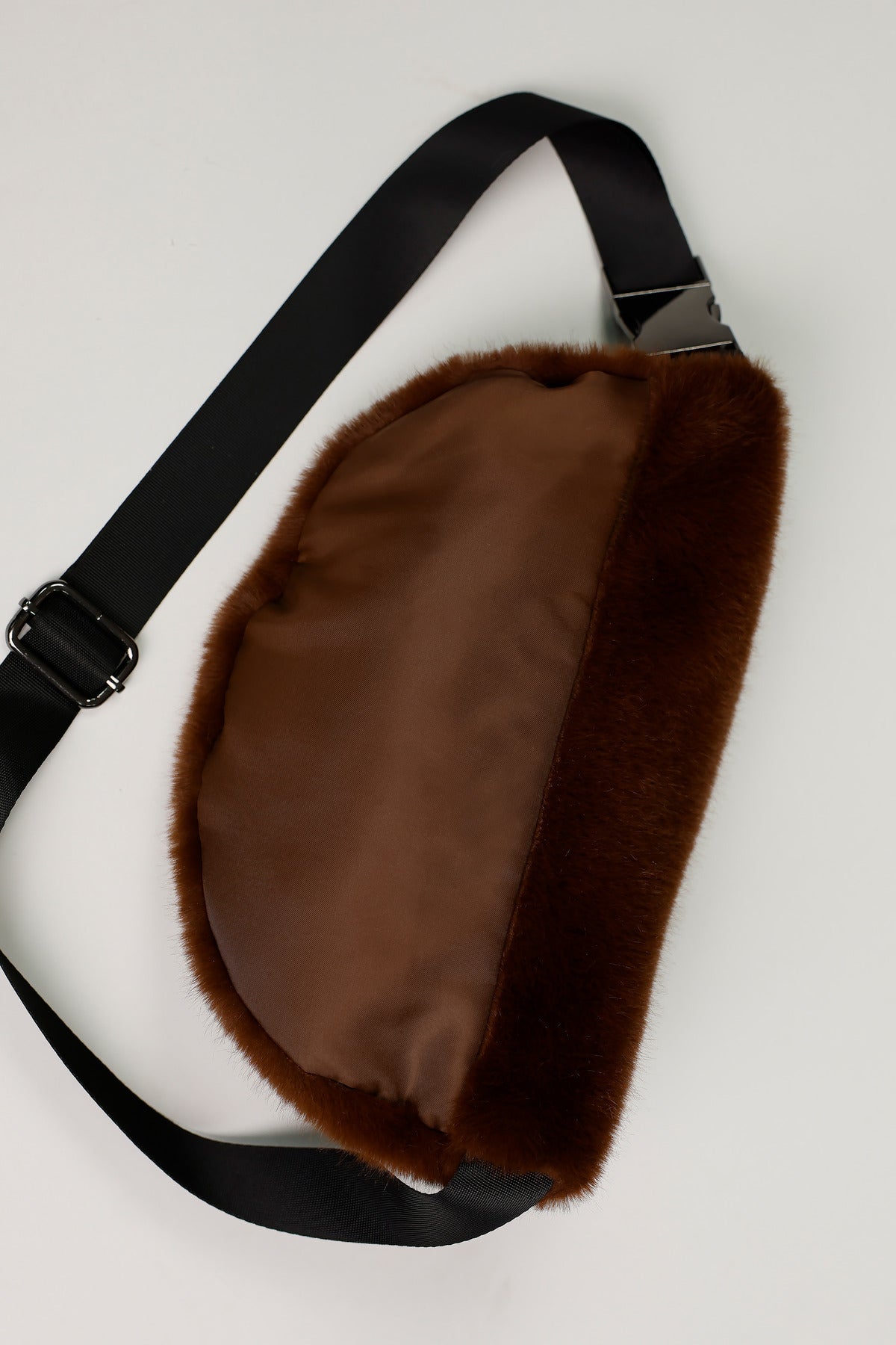 BELT BAG FAUX FUR