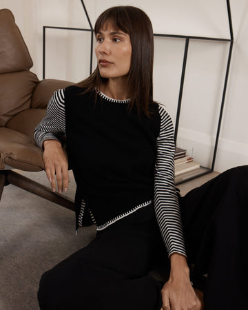 The Essential Two Tone Vest is a great mix of casual comfort and stylish design! It's an easy, relaxed piece to throw on for weekends.