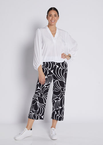 Monochrome Abstract Print Cropped Pants – Modern Street Style Fit