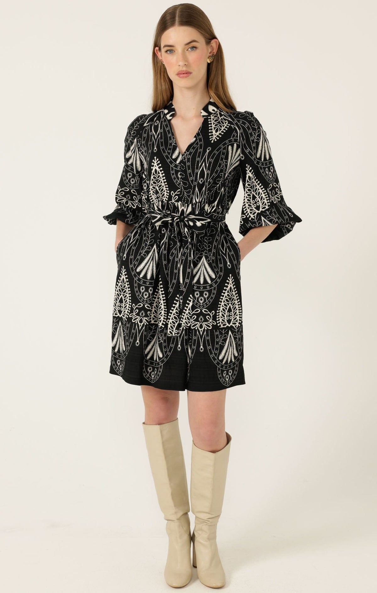 Kirra Shift Dress In Black Cream by Sacha Drake