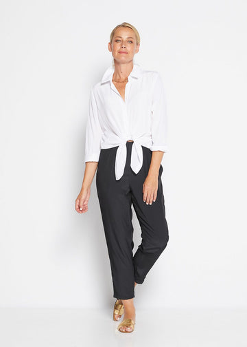 The Philosophy Classic Greville Shirt is a timeless piece in a floaty silky fabric. Great with jeans or tucked into a fitted skirt for that corporate look.