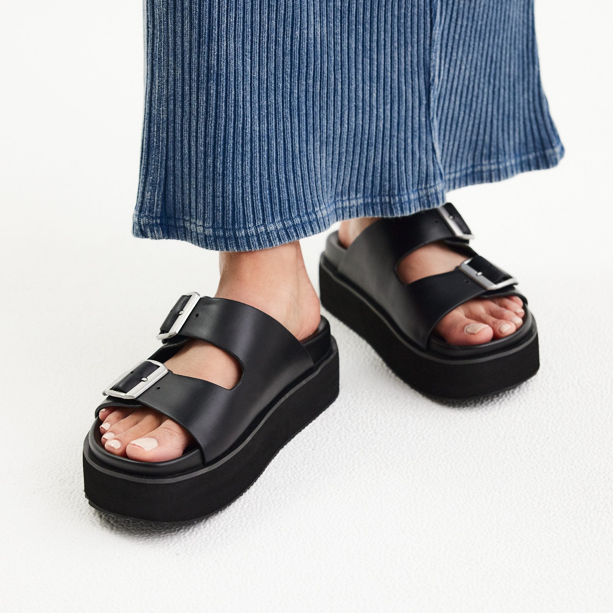 Women’s leather casual platform slides