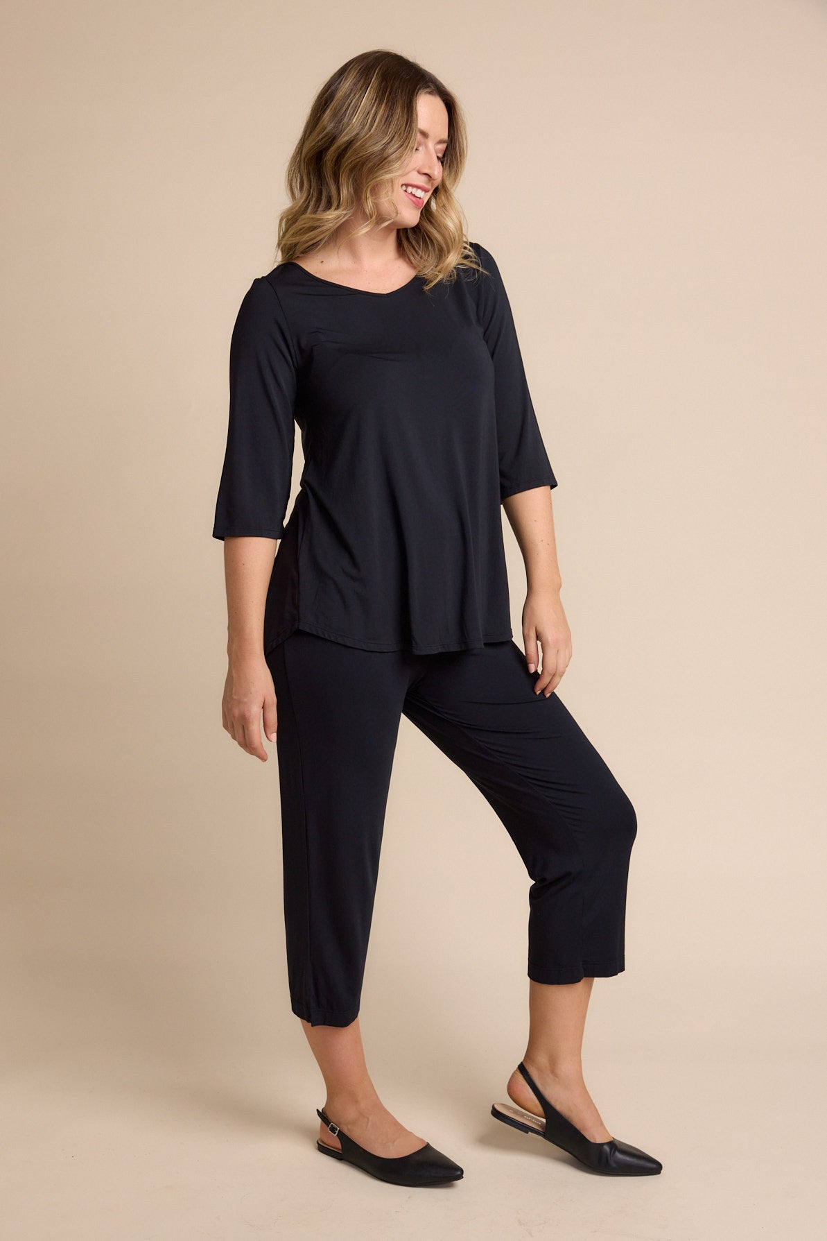 Stylish black loungewear set women top pant combo
