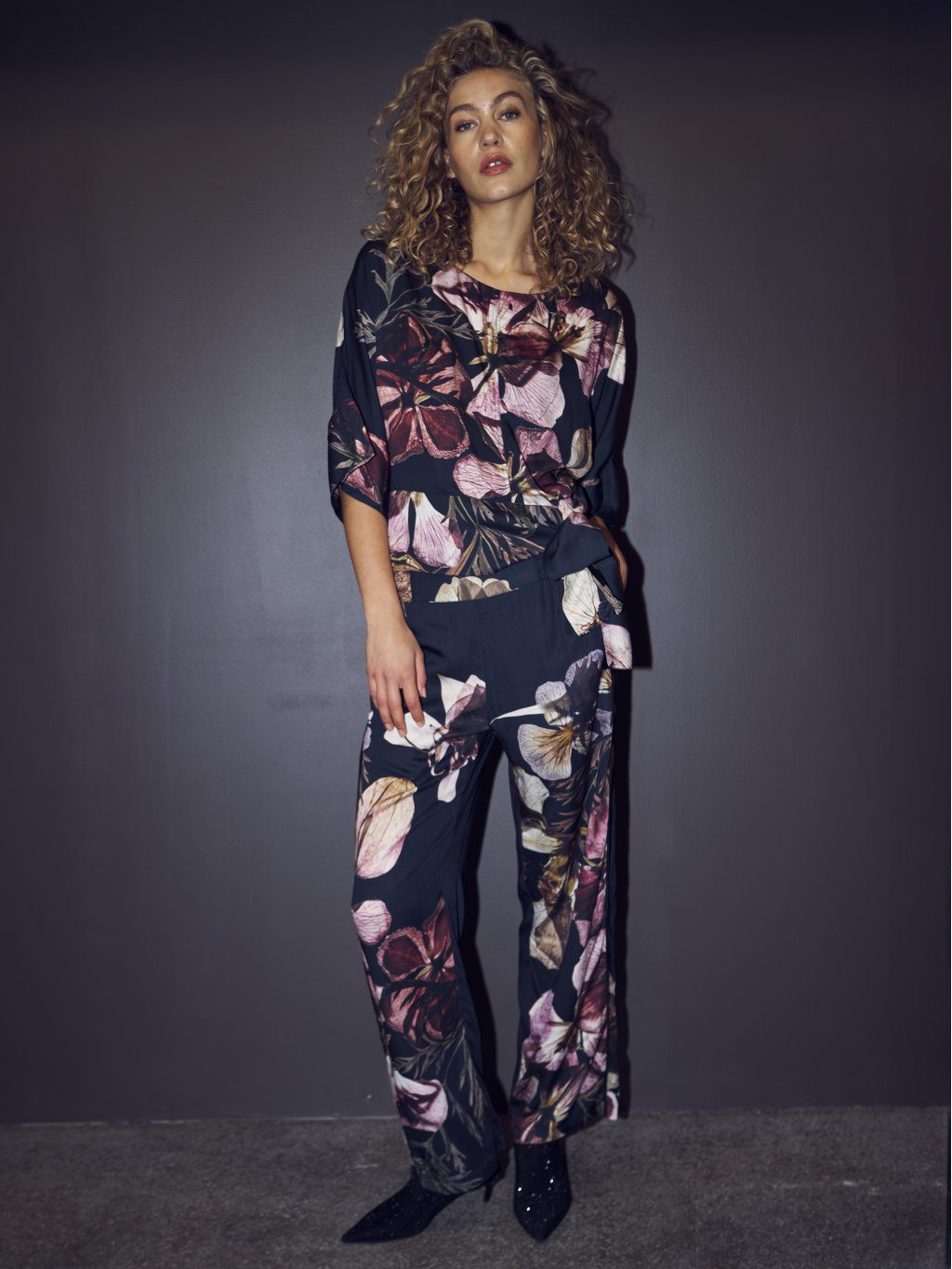 Women’s sustainable floral print trousers with matching top