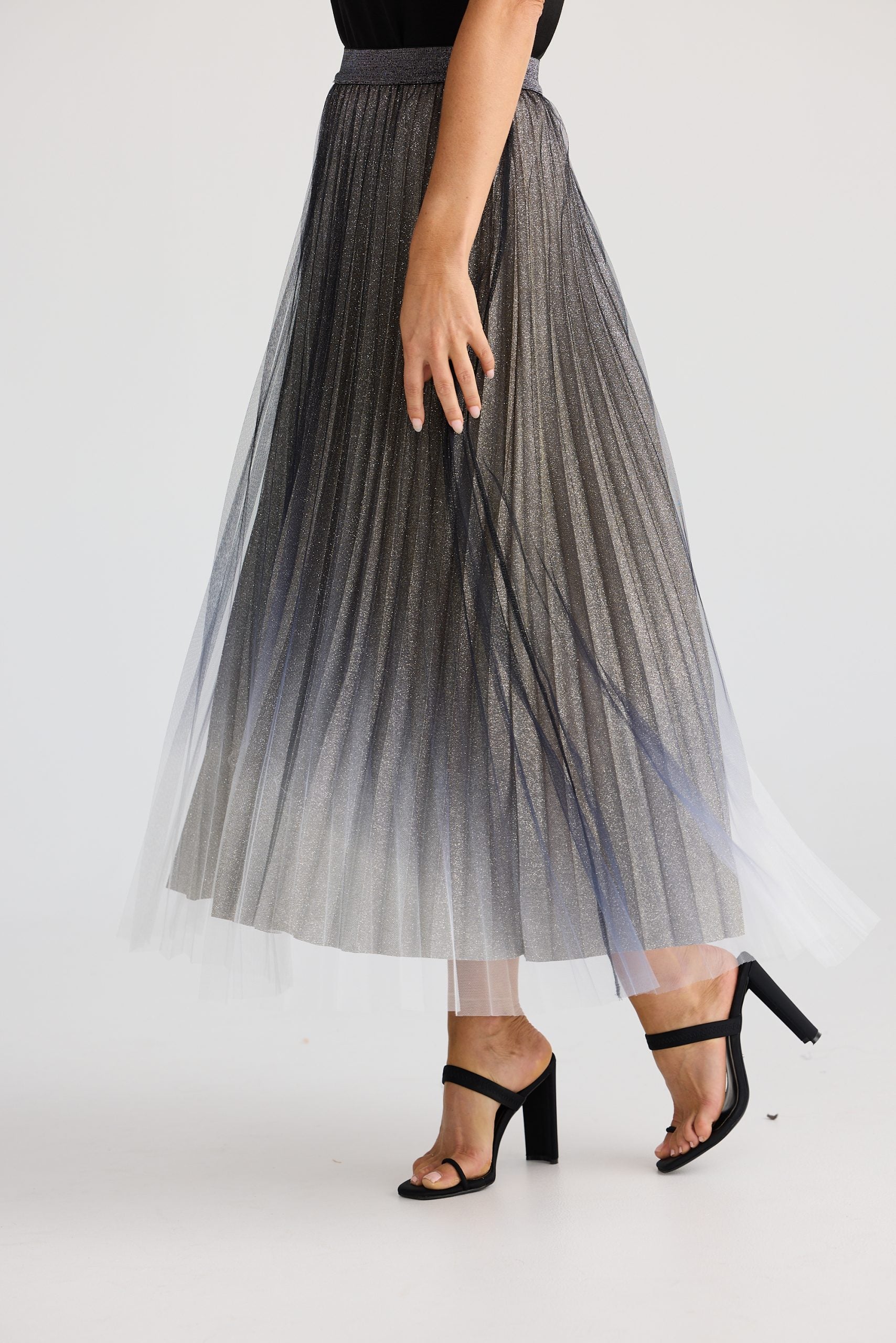 West End ombre pleated long skirt
