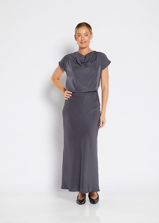 The Philosophy Janine Lustre Cowl top is a simplistic yet stunning style with a soft draped neckline to add interest to your desk to dinner outfit.